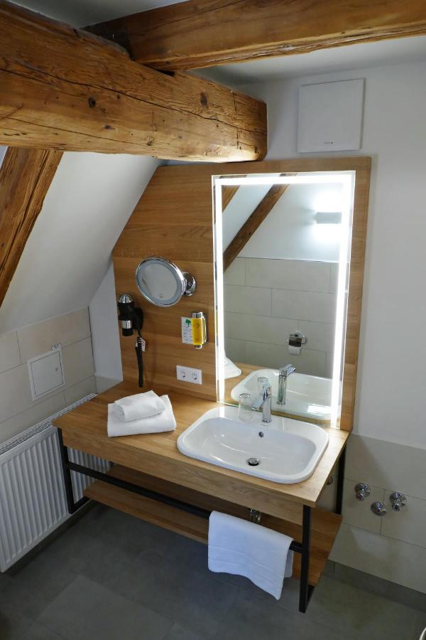 Hotel Zum Schwarzen Ross Und Gutmann Zur Post Hilpoltstein Buitenkant foto