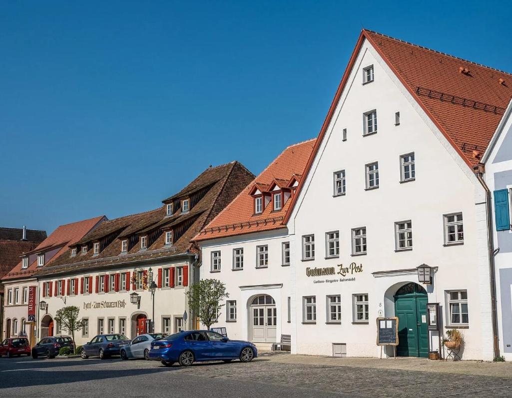Hotel Zum Schwarzen Ross Und Gutmann Zur Post Hilpoltstein Buitenkant foto