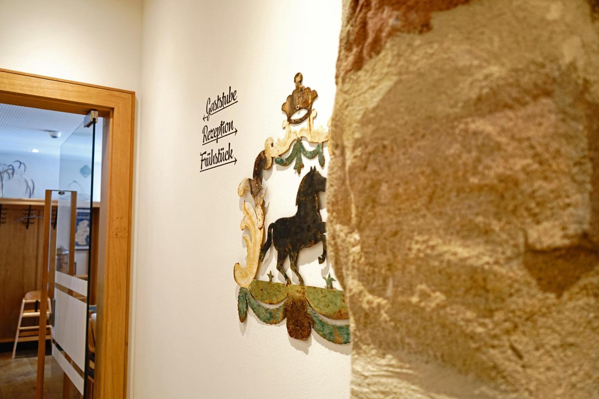Hotel Zum Schwarzen Ross Und Gutmann Zur Post Hilpoltstein Buitenkant foto