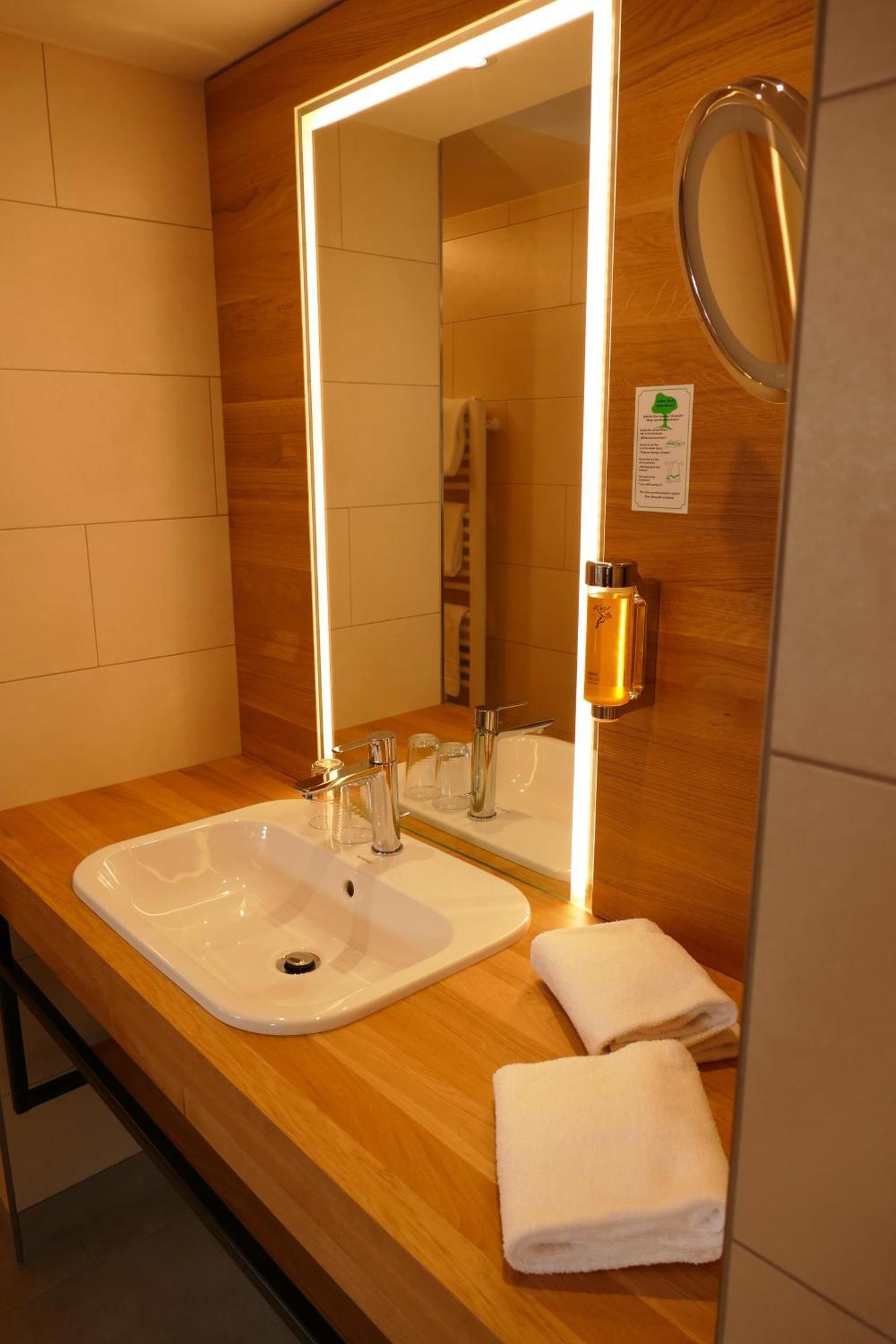 Hotel Zum Schwarzen Ross Und Gutmann Zur Post Hilpoltstein Buitenkant foto