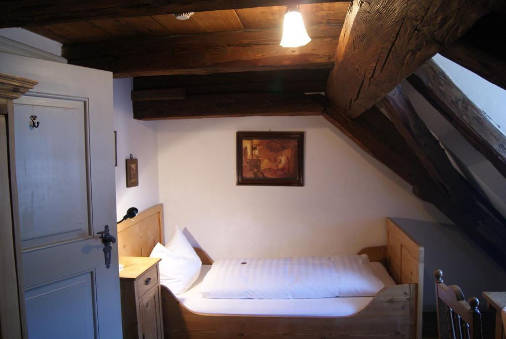 Hotel Zum Schwarzen Ross Und Gutmann Zur Post Hilpoltstein Kamer foto