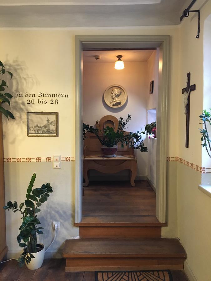 Hotel Zum Schwarzen Ross Und Gutmann Zur Post Hilpoltstein Buitenkant foto