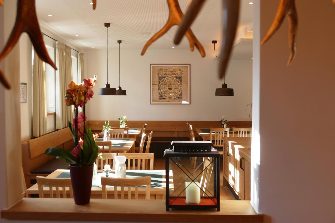 Hotel Zum Schwarzen Ross Und Gutmann Zur Post Hilpoltstein Buitenkant foto