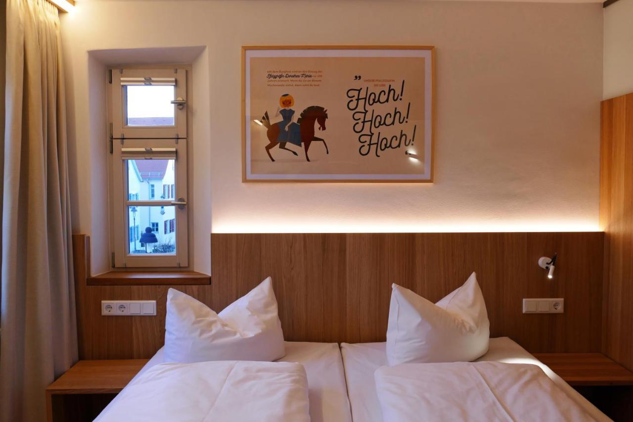 Hotel Zum Schwarzen Ross Und Gutmann Zur Post Hilpoltstein Buitenkant foto